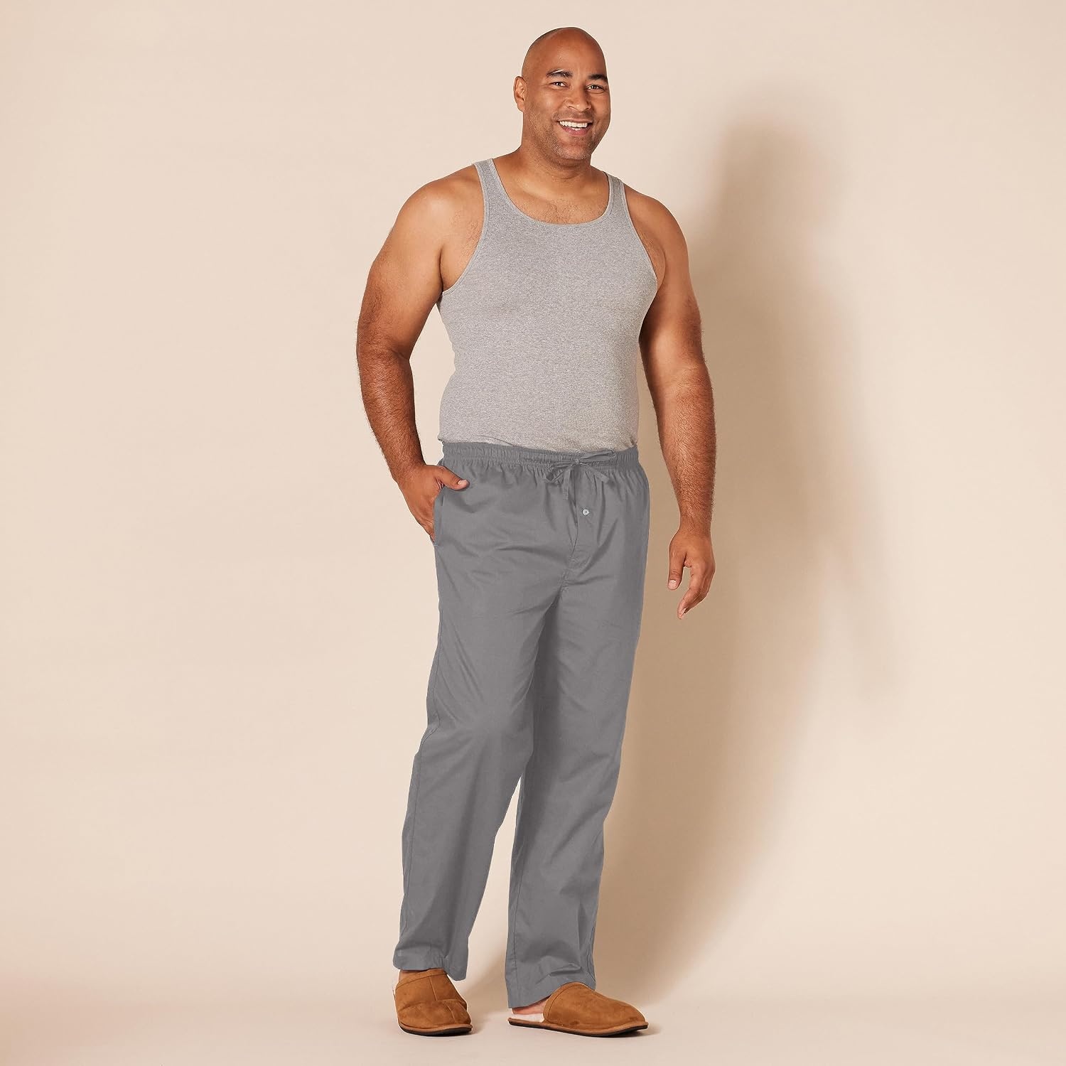 image:imageAmazon Essentials Mens Cotton Poplin StraightFit Pajama Pants with Pockets Elastic Waist DrawstringGrey