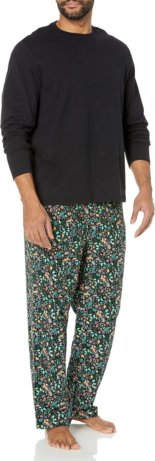 image:imageAmazon Essentials Mens Flannel Pant and LongSleeve TShirt Pajama SetBlack Folkloric