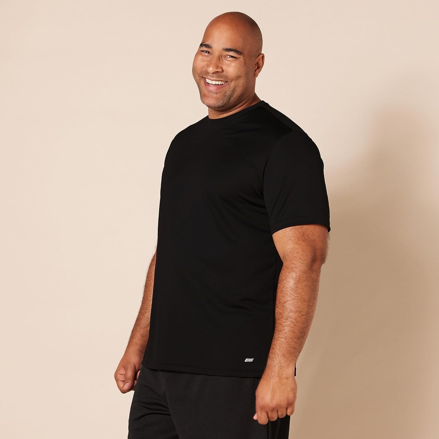 image:imageAmazon Essentials Mens Moisture Wicking Breathable Active Performance Tech Gym TShirtsBlackWhite