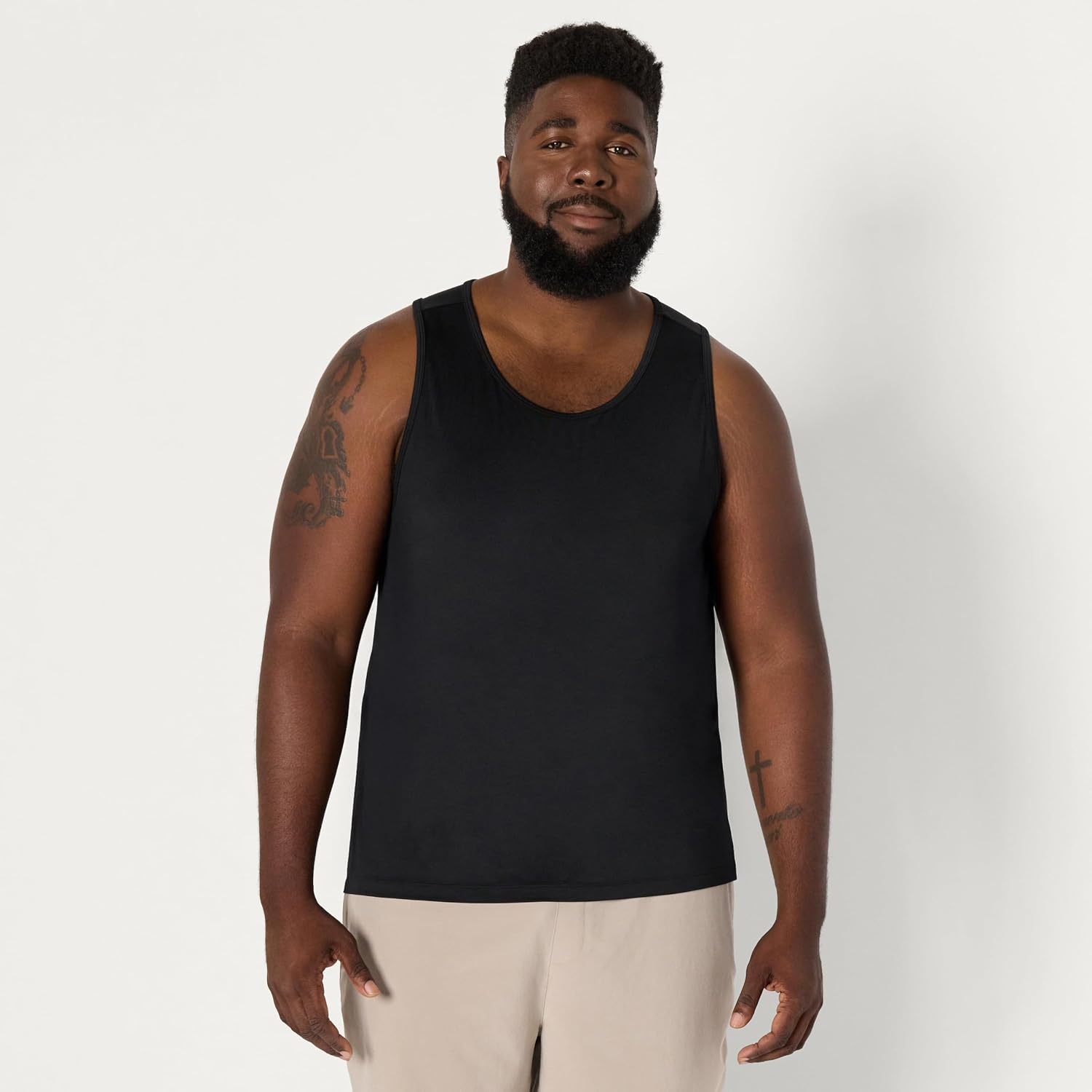image:imageAmazon Essentials Mens Quick Dry Tech Stretch Active Sleeveless Gym Tank Top Workout ShirtBlack
