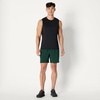 Amazon Essentials Men’s Active Quick Dry Moisture-Wicking Tech Stretch Lightweight Sleeveless Muscle Shirt(Black / Heather Graphite)