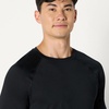 Amazon Essentials Men’s Active Quick Dry Tech Stretch Lightweight Long-Sleeve T-Shirt (Available in Big&Tall)(Black / Heather Graphite)