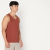 Amazon Essentials Men’s Quick Dry Tech Stretch Active Sleeveless Gym Tank Top Workout Shirt(Rich Chestnut Brown)