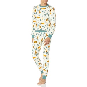 Amazon Essentials Disney | Marvel | Star Wars Men’s Snug-Fit Cotton Pajama Sleep Sets(Pooh Holiday Forest – Mens Snug Fit)