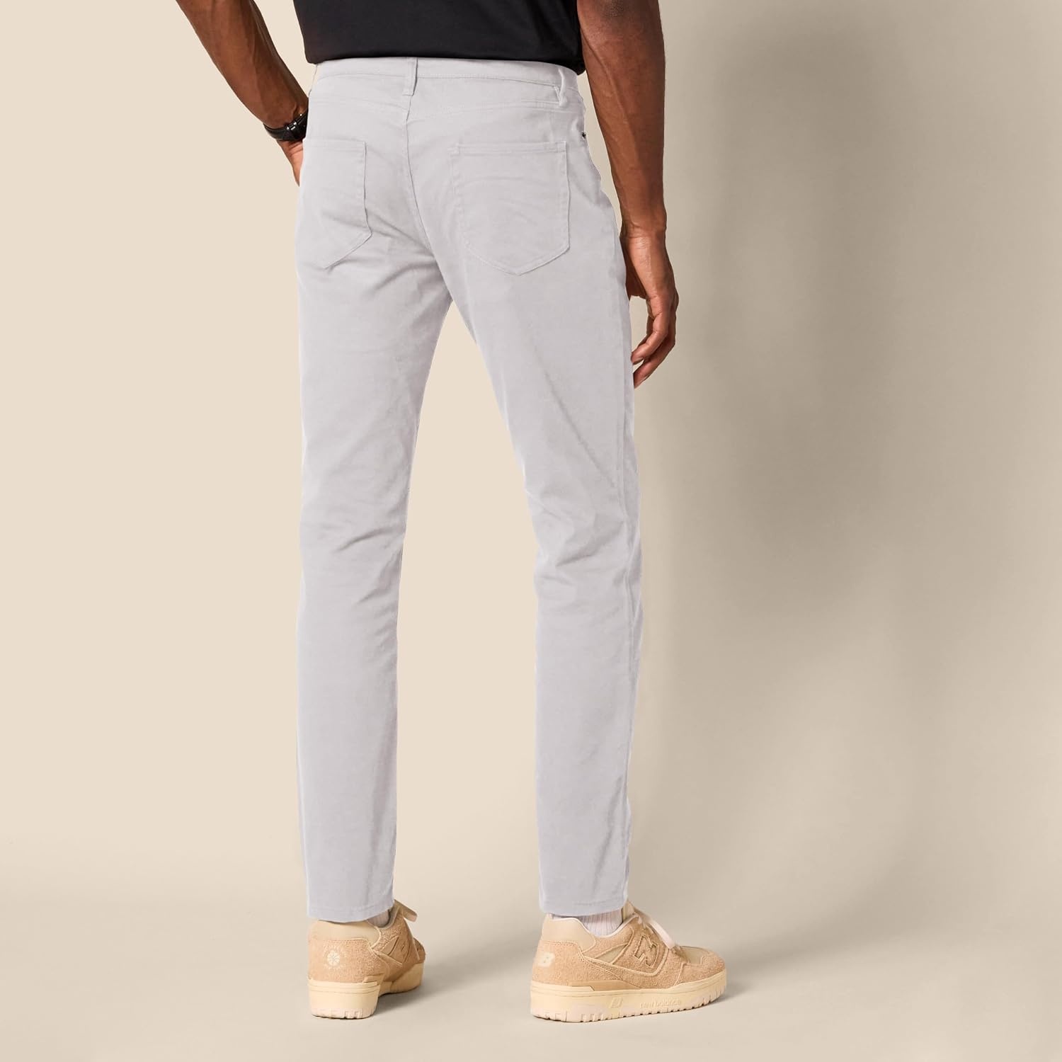 image:imageAmazon Essentials Mens 5Pocket Stretch Twill Casual PantsLight Grey