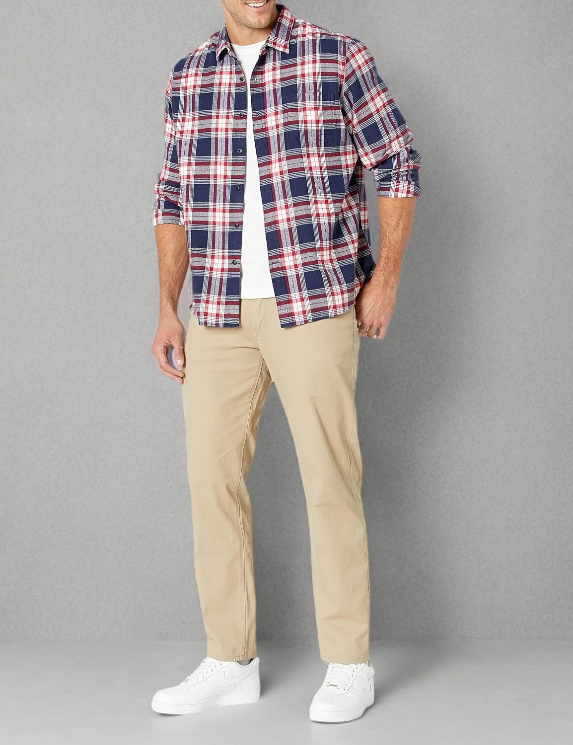 image:imageAmazon Essentials Mens 5Pocket Stretch Twill PantsKhaki