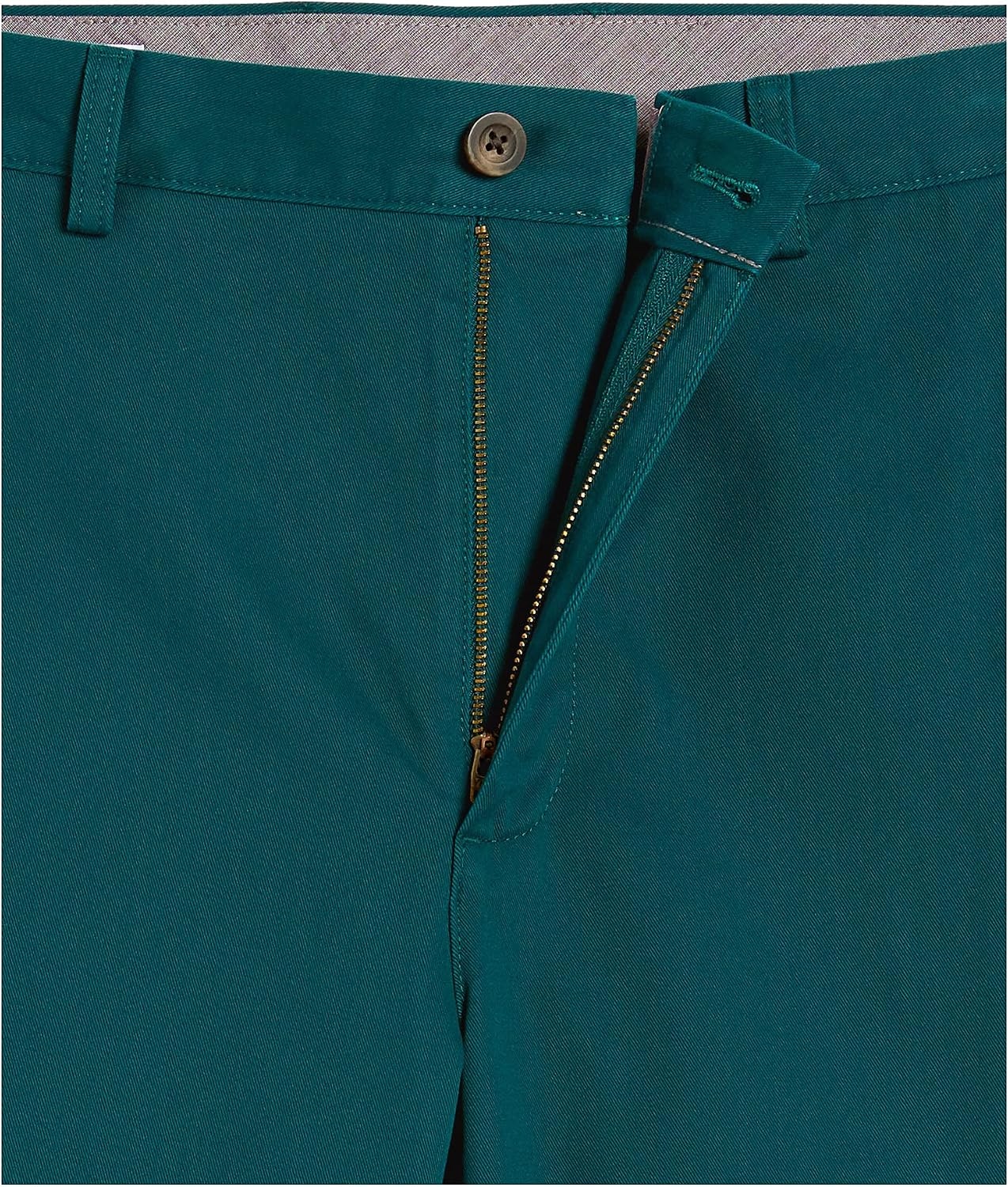 image:imageAmazon Essentials Mens ClassicFit 9 Cotton Twill Chino Shorts with ButtonThrough PocketsEvergreen