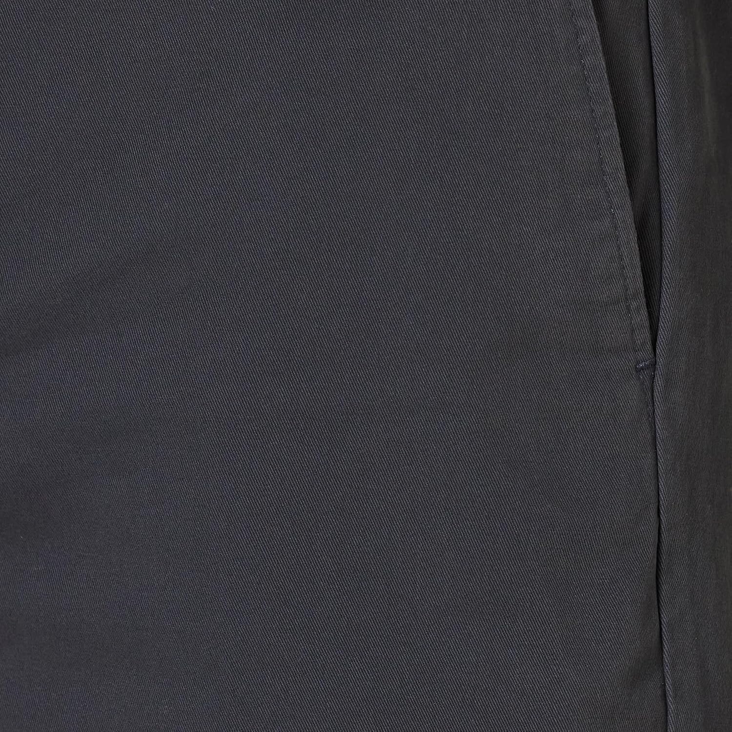 image:imageAmazon Essentials Mens ClassicFit 9 Cotton Twill Chino Shorts with ButtonThrough PocketsNavy