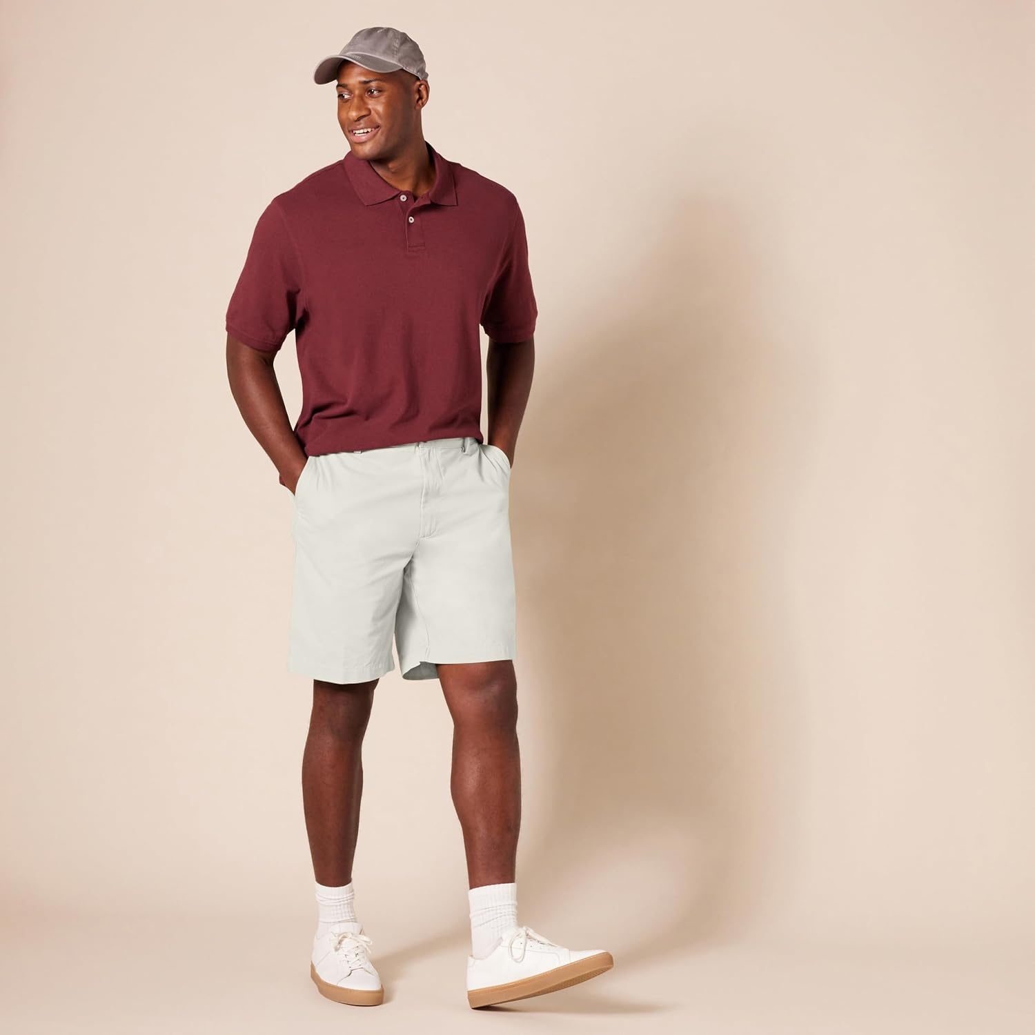 image:imageAmazon Essentials Mens ClassicFit 9 Cotton Twill Chino Shorts with ButtonThrough PocketsSilver