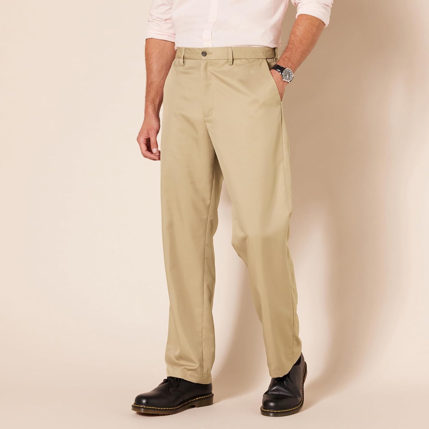 image:imageAmazon Essentials Mens ClassicFit ExpandableWaist FlatFront Dress PantsKhaki Brown