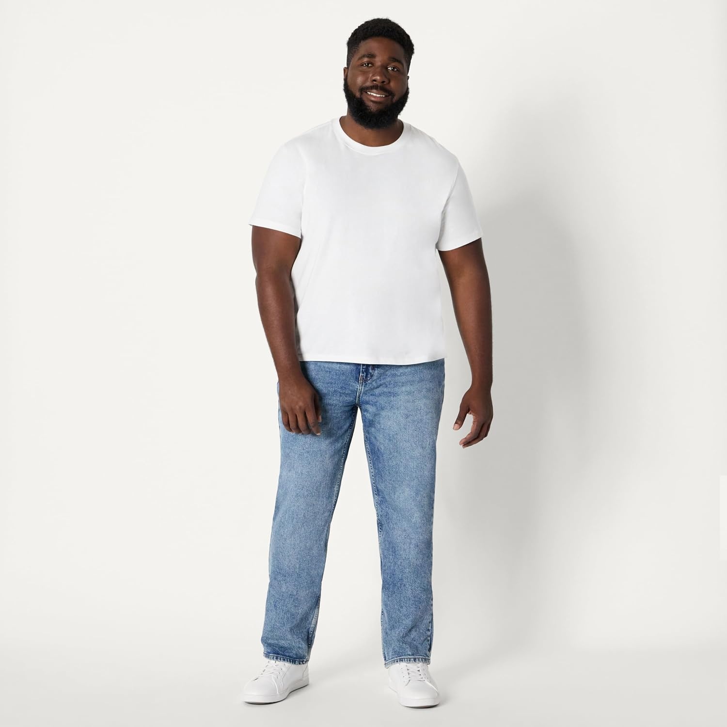 image:imageAmazon Essentials Mens Low Stretch StraightFit JeansTinted Light Wash