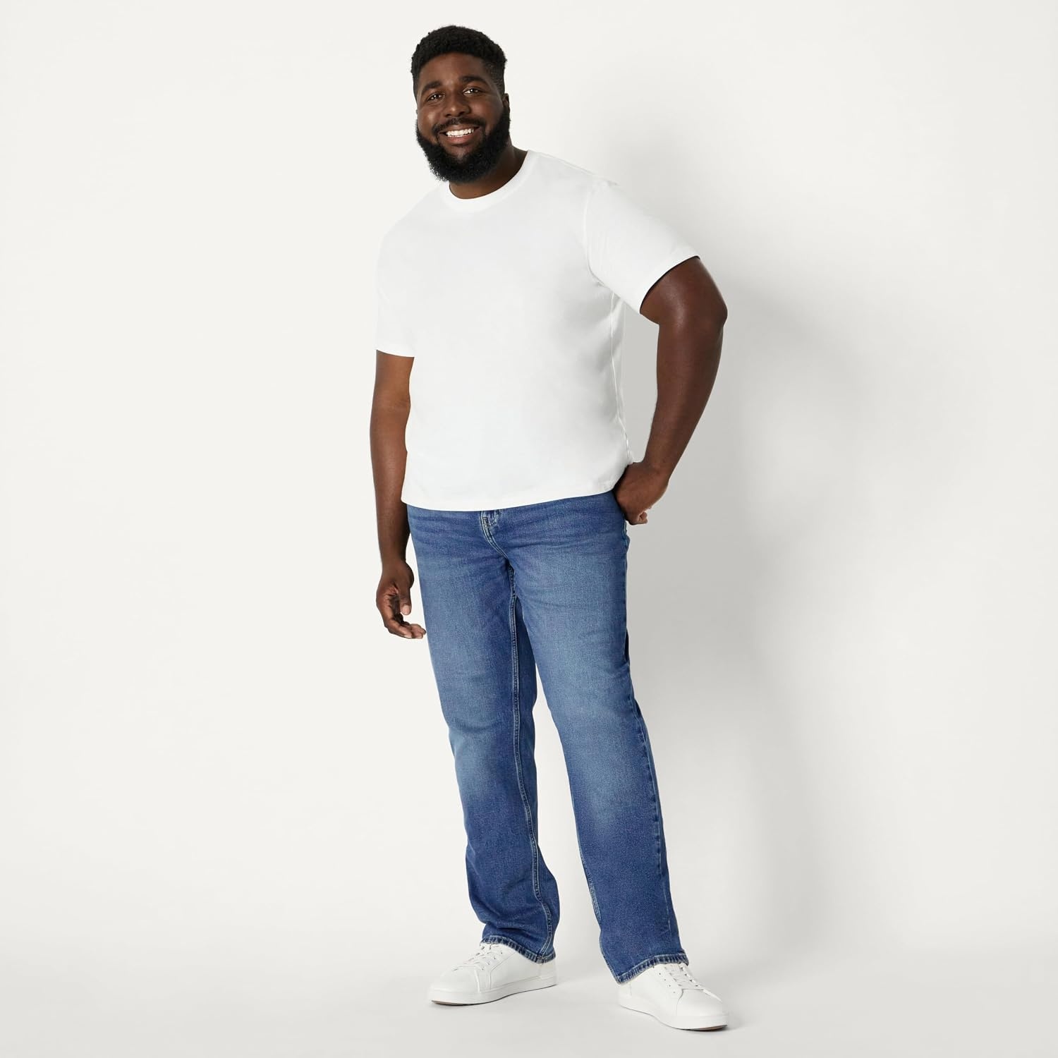 image:imageAmazon Essentials Mens Low Stretch StraightFit JeansTinted Medium Blue