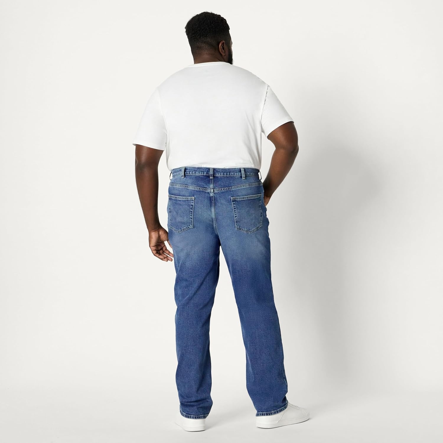 image:imageAmazon Essentials Mens Low Stretch StraightFit JeansTinted Medium Blue