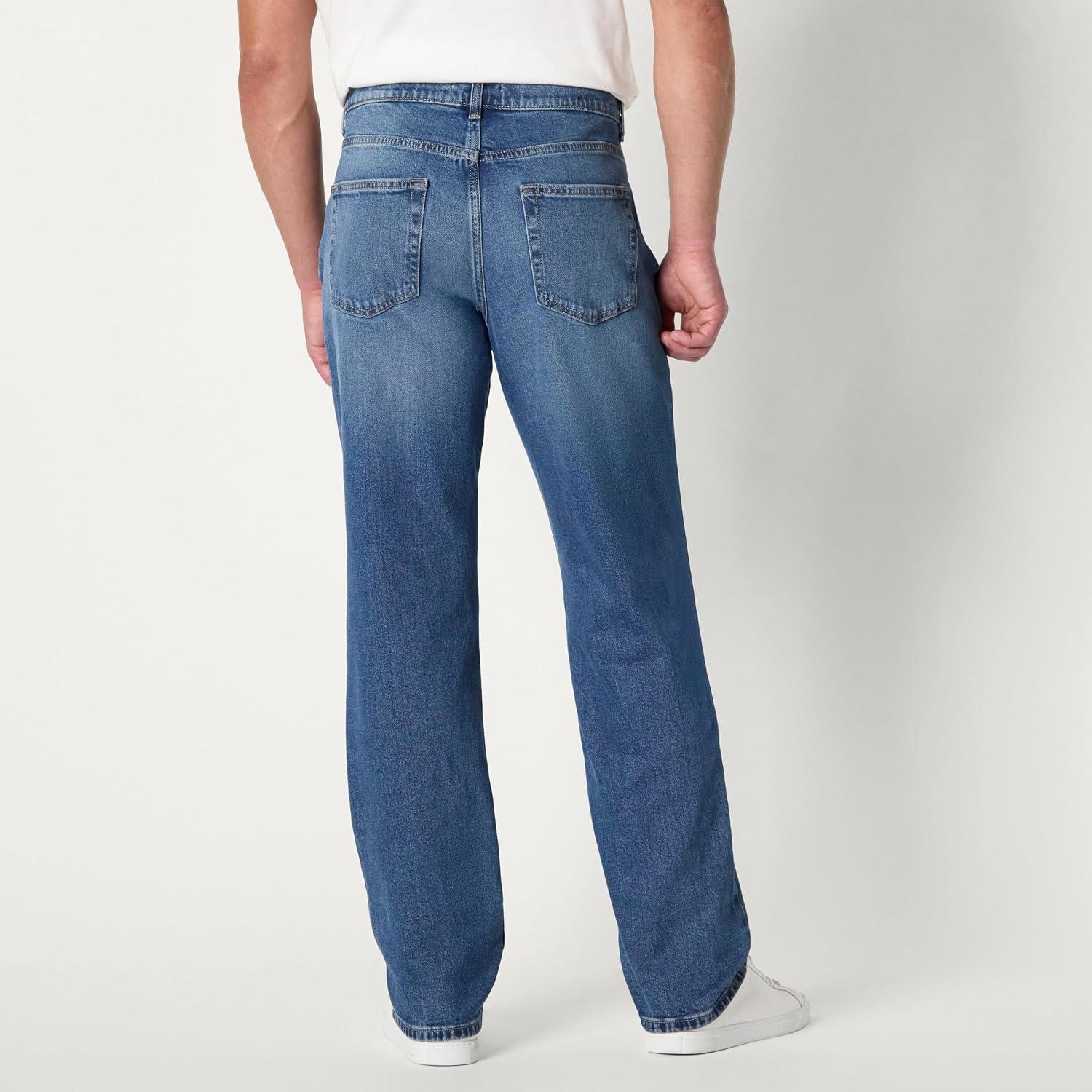 image:imageAmazon Essentials Mens RelaxedFit JeansClassic Medium Wash