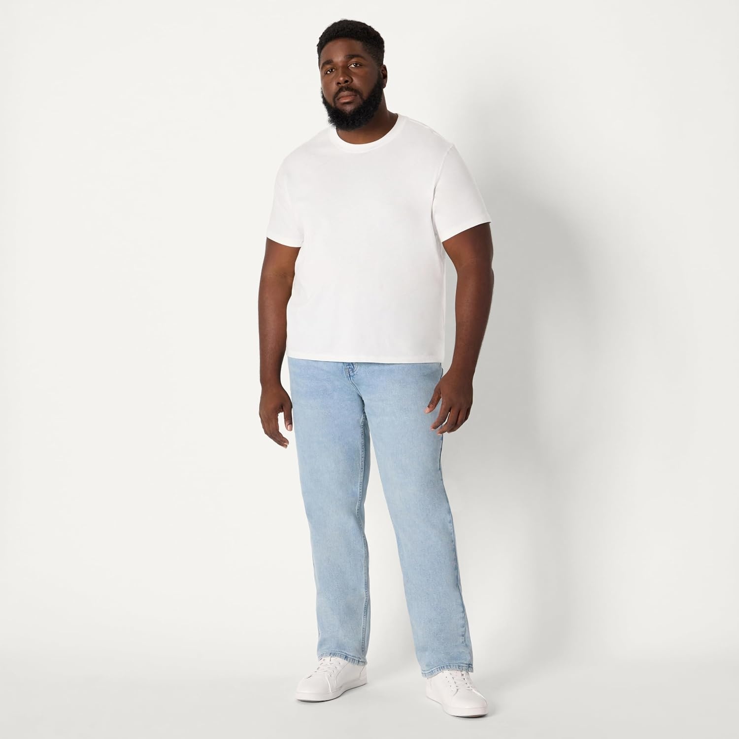 image:imageAmazon Essentials Mens RelaxedFit JeansIced Light Wash