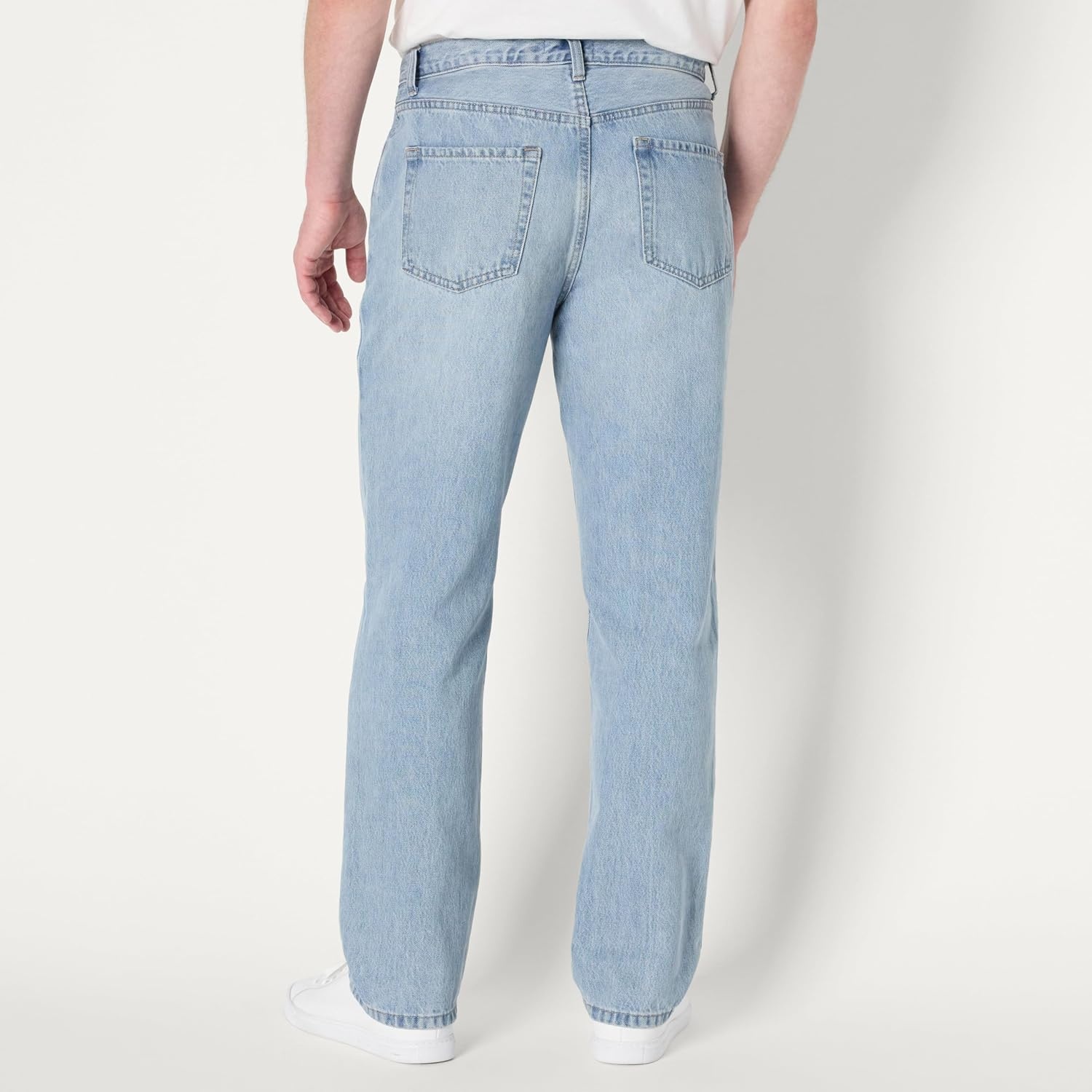 image:imageAmazon Essentials Mens RelaxedFit JeansVintage Blue