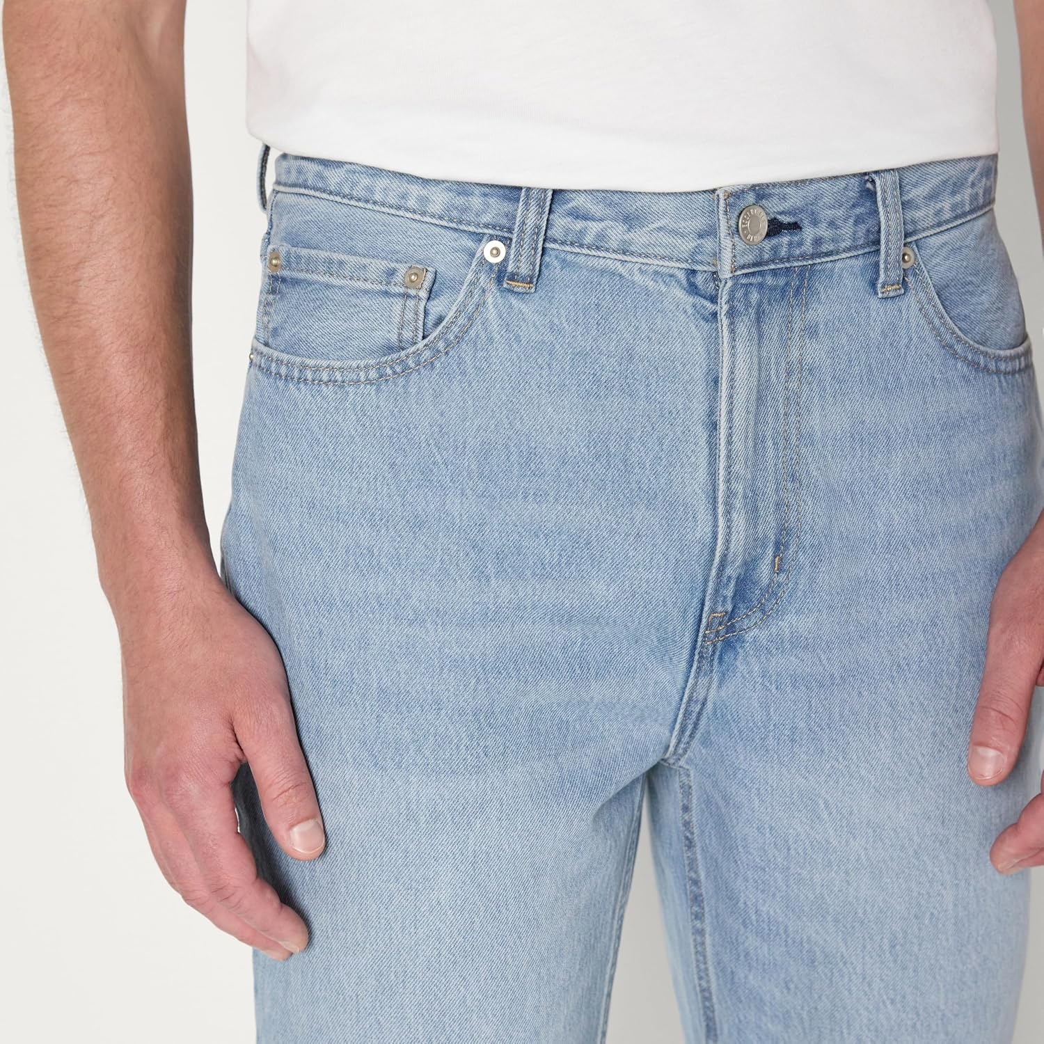 image:imageAmazon Essentials Mens RelaxedFit JeansVintage Blue