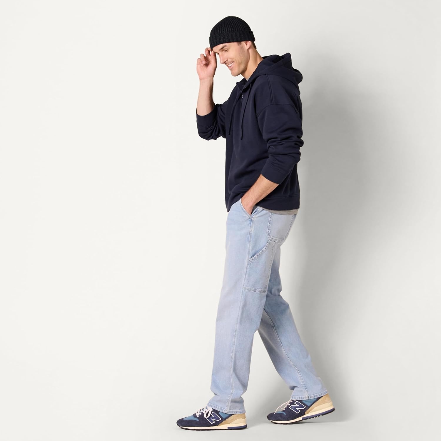 image:imageAmazon Essentials Mens RelaxedFit Workwear Carpenter Jean with Comfort StretchLight Blue Wash