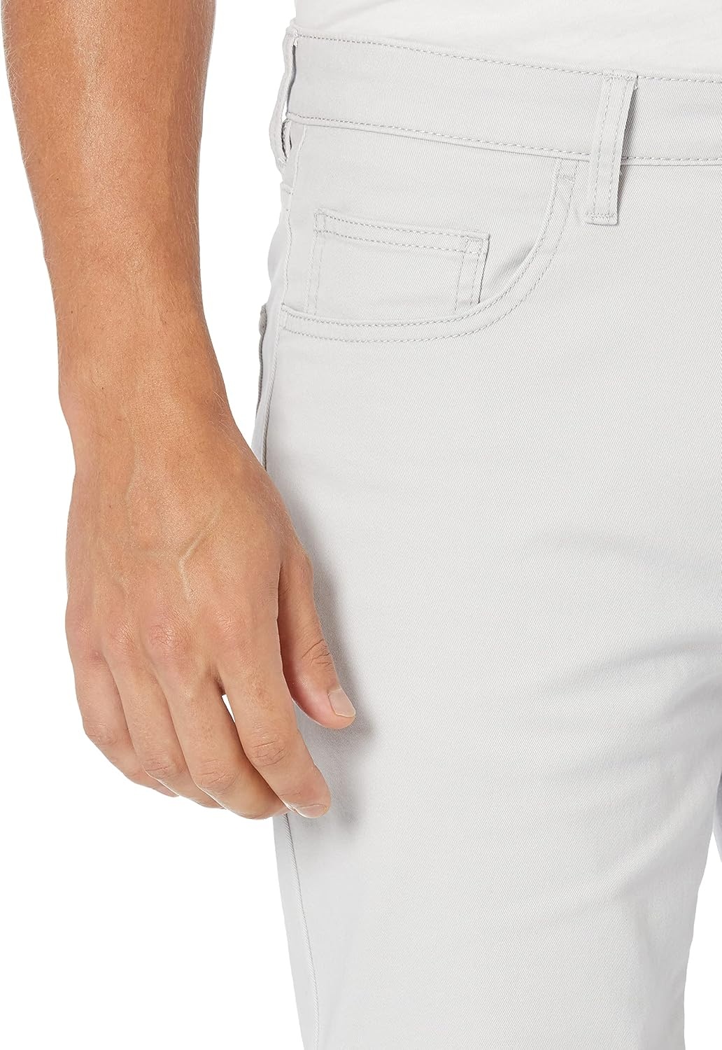 image:imageAmazon Essentials Mens SkinnyFit 5Pocket Stretch Twill Chino PantsLight Grey