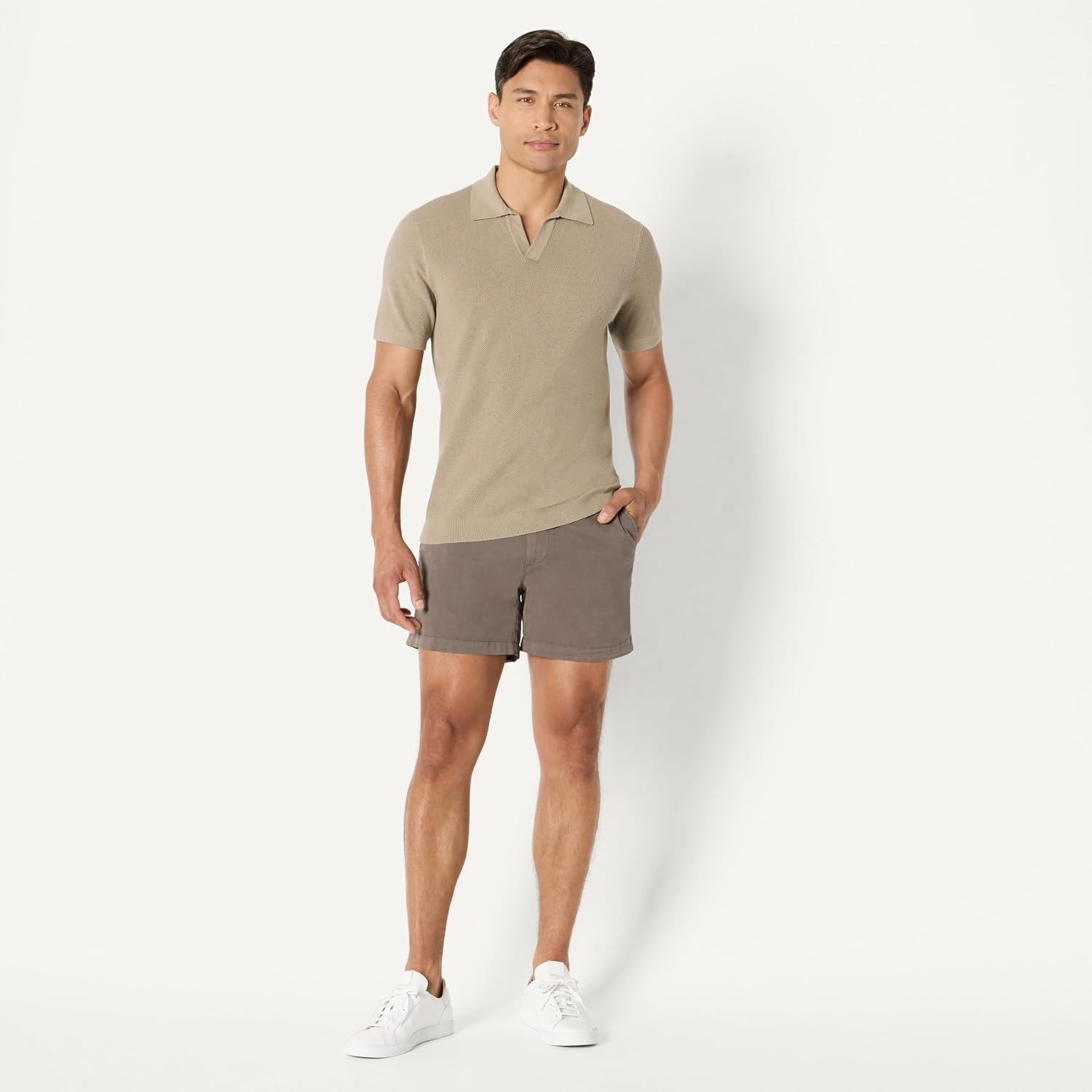 image:imageAmazon Essentials Mens SlimFit 5 Lightweight Comfort Stretch Oxford Cotton ShortsGrey