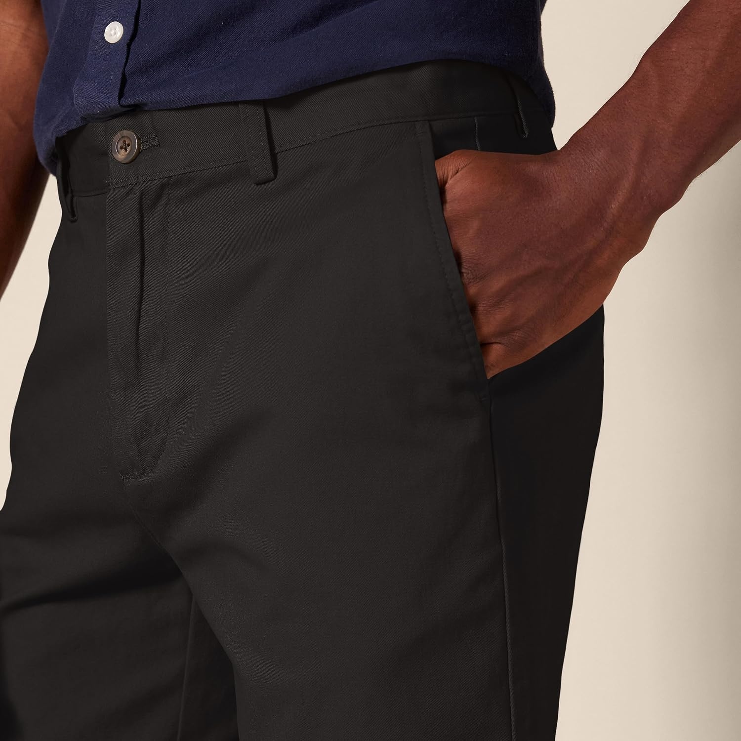 image:imageAmazon Essentials Mens SlimFit 7 Chino ShortsBlack