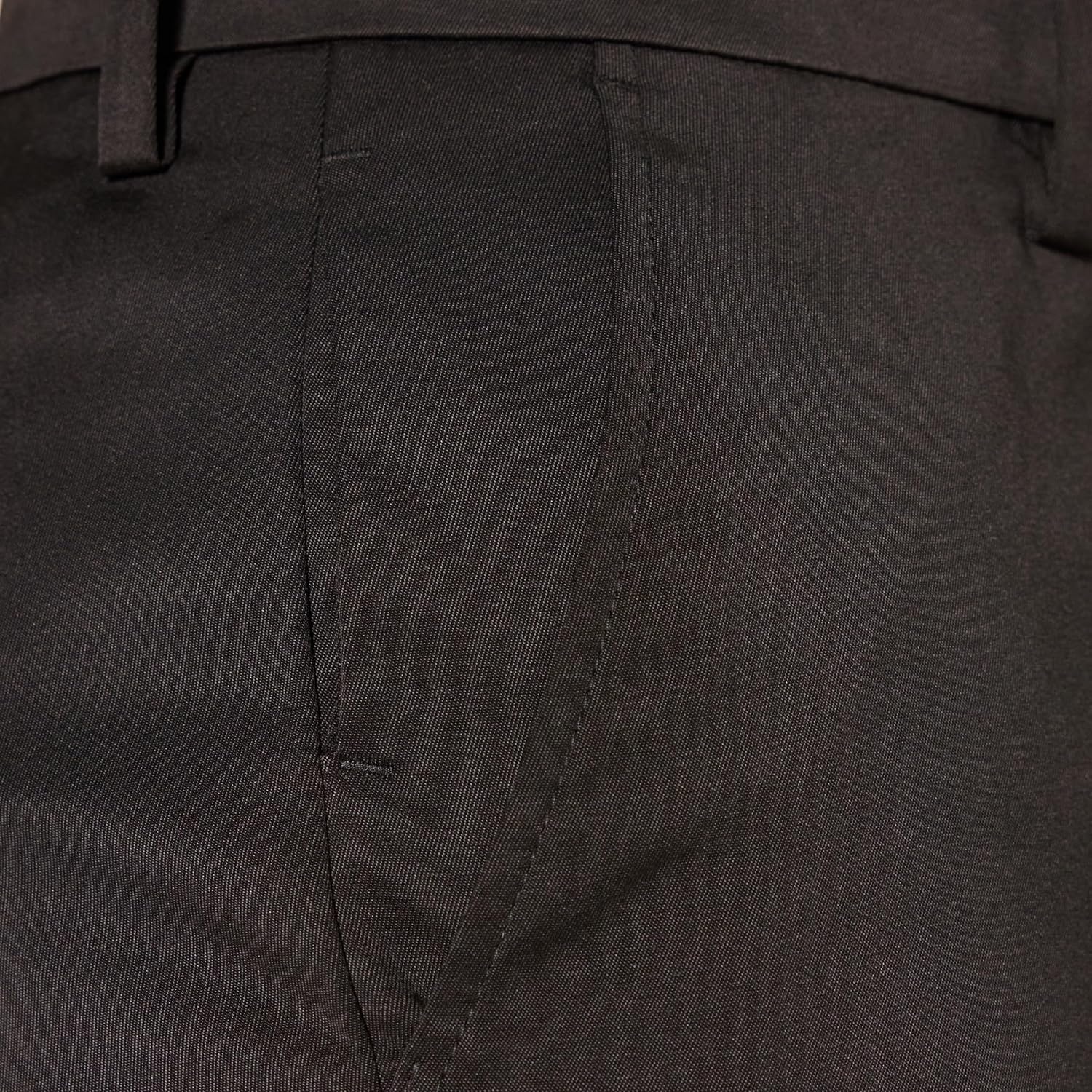 image:imageAmazon Essentials Mens SlimFit AllDay Stretch Golf PantBlack