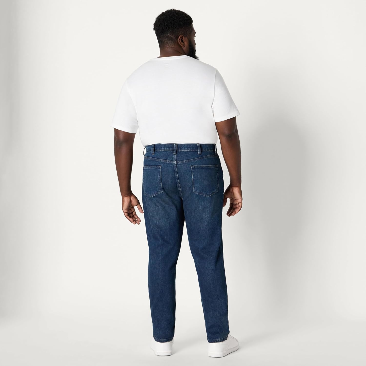 image:imageAmazon Essentials Mens SlimFit Jeans with Tapered Leg 5Pocket Styling Zip FlyTinted Dark Wash