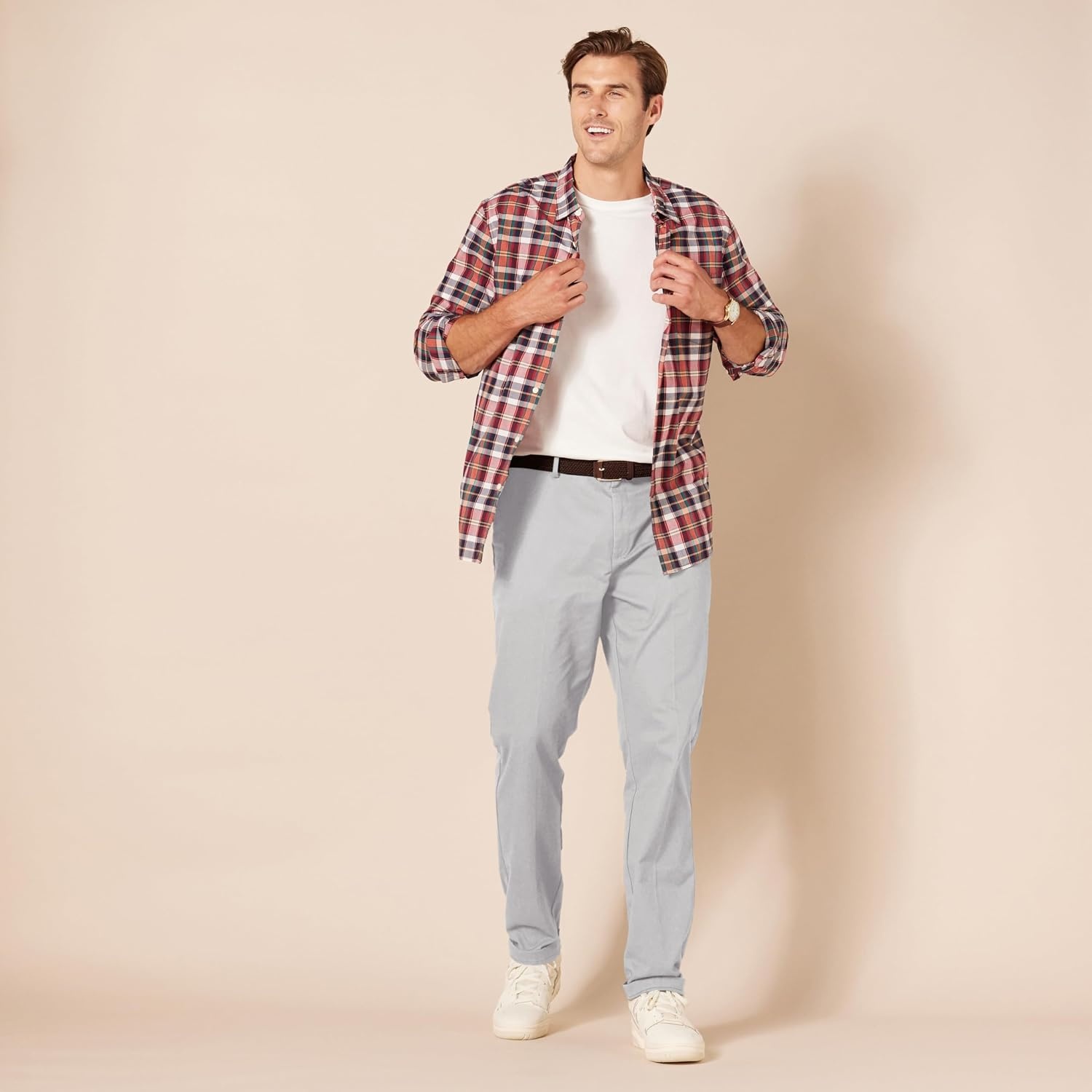 image:imageAmazon Essentials Mens SlimFit WrinkleResistant FlatFront Chino PantGrey