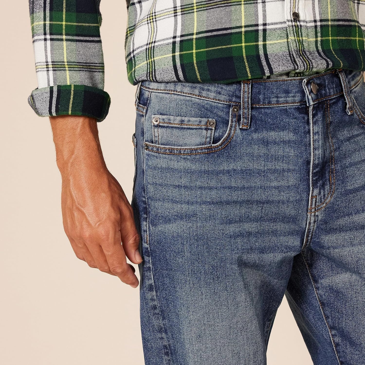 image:imageAmazon Essentials Mens StraightFit Stretch JeanMedium Wash