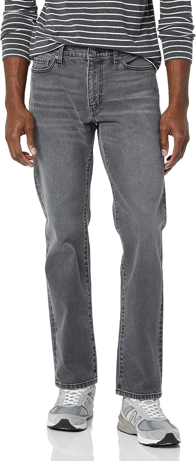 image:imageAmazon Essentials Mens StraightFit Stretch JeanWashed Grey