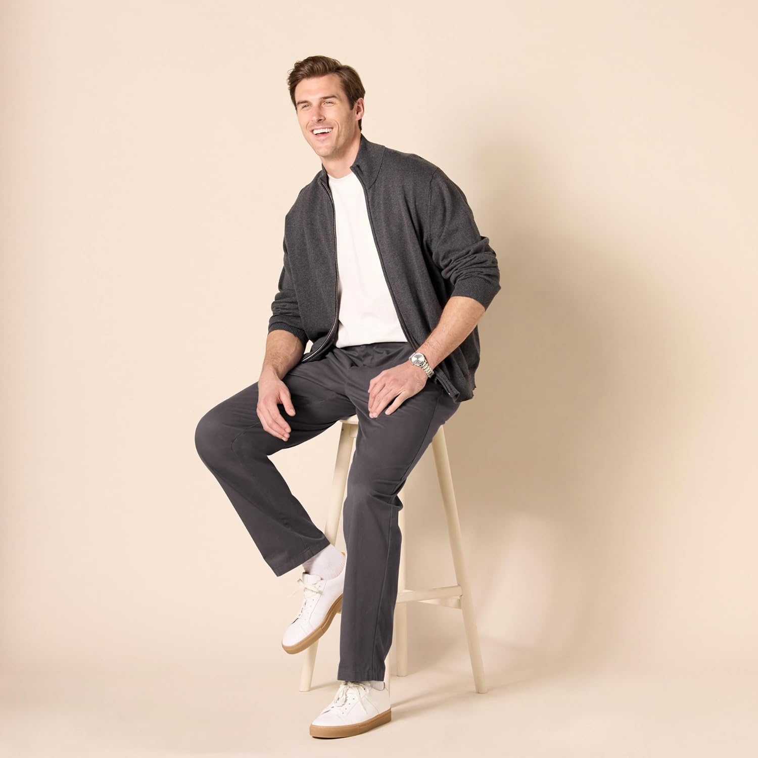 image:imageAmazon Essentials Mens StraightFit WrinkleResistant FlatFront Chino PantGrey