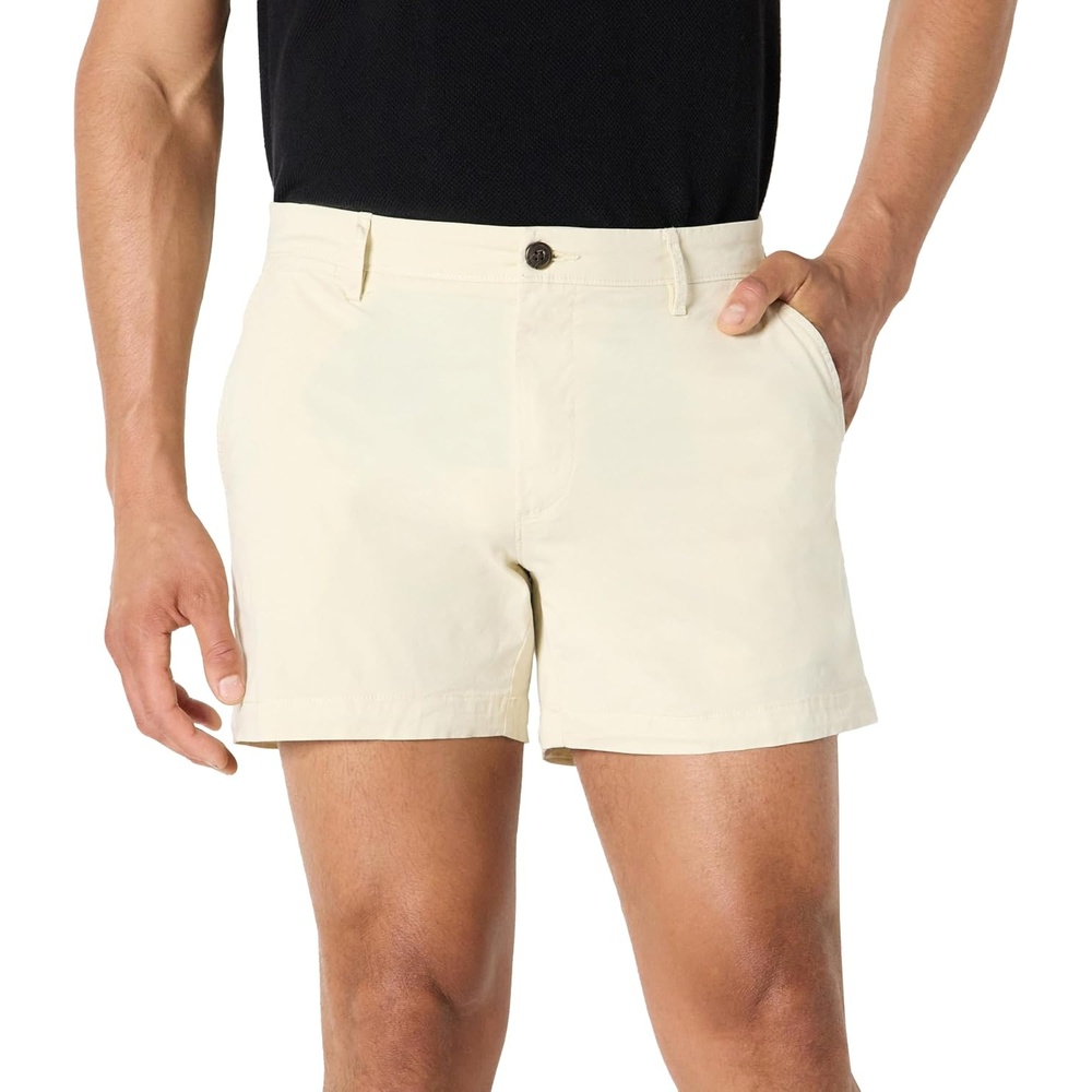 image:imageAmazon Essentials Mens SlimFit 5 Lightweight Comfort Stretch Oxford Cotton ShortsOffwhite