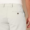 Amazon Essentials Men’s Classic-Fit 9″ Cotton Twill Chino Shorts with Button-Through Pockets(Silver)