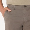 Amazon Essentials Men’s Slim-Fit 5″ Lightweight Comfort Stretch Oxford Cotton Shorts(Grey)