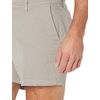 Amazon Essentials Men’s Slim-Fit 5″ Lightweight Comfort Stretch Oxford Cotton Shorts(Light Grey)