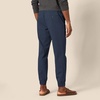 Amazon Essentials Men’s Straight-Fit Chino Jogger Pants with Elastic Waist and Pockets(Navy)