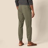 Amazon Essentials Men’s Straight-Fit Chino Jogger Pants with Elastic Waist and Pockets(Olive)