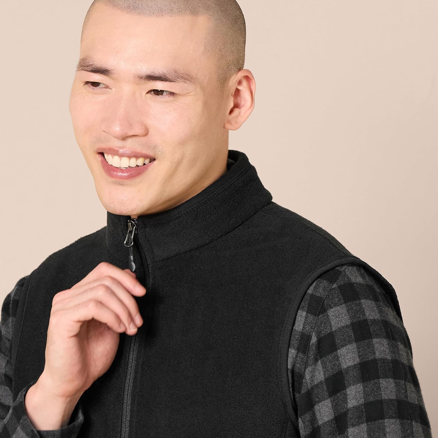 image:imageAmazon Essentials Mens FullZip Polar Fleece Insulated Vest Available in Big amp TallBlack