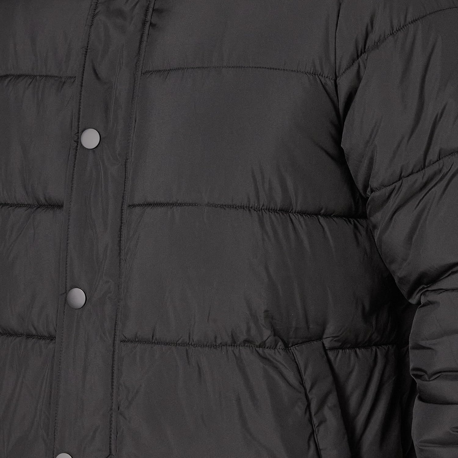 image:imageAmazon Essentials Mens Heavyweight Hooded Puffer CoatBlack