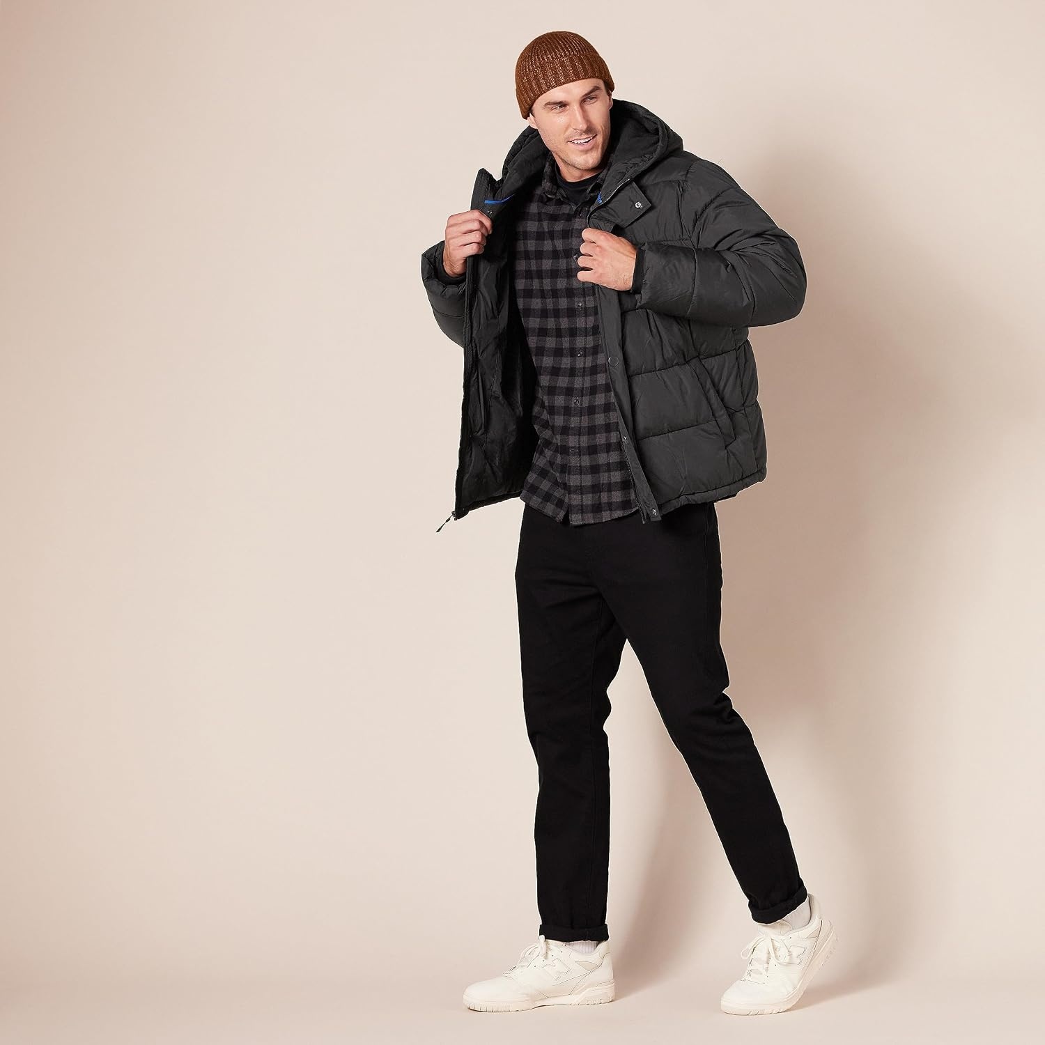 image:imageAmazon Essentials Mens Heavyweight Hooded Puffer CoatBlack
