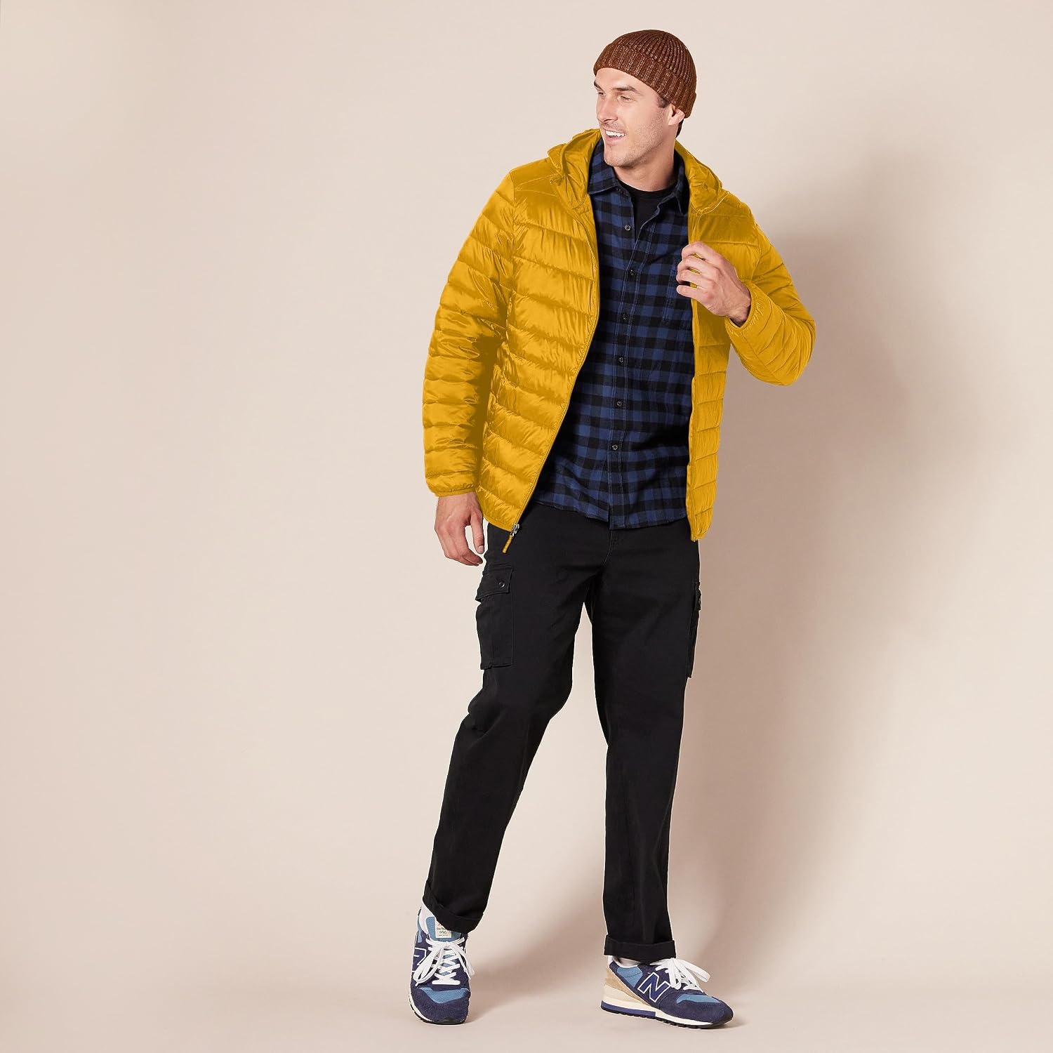 image:imageAmazon Essentials Mens Lightweight WaterResistant Packable Hooded Puffer JacketCaramel