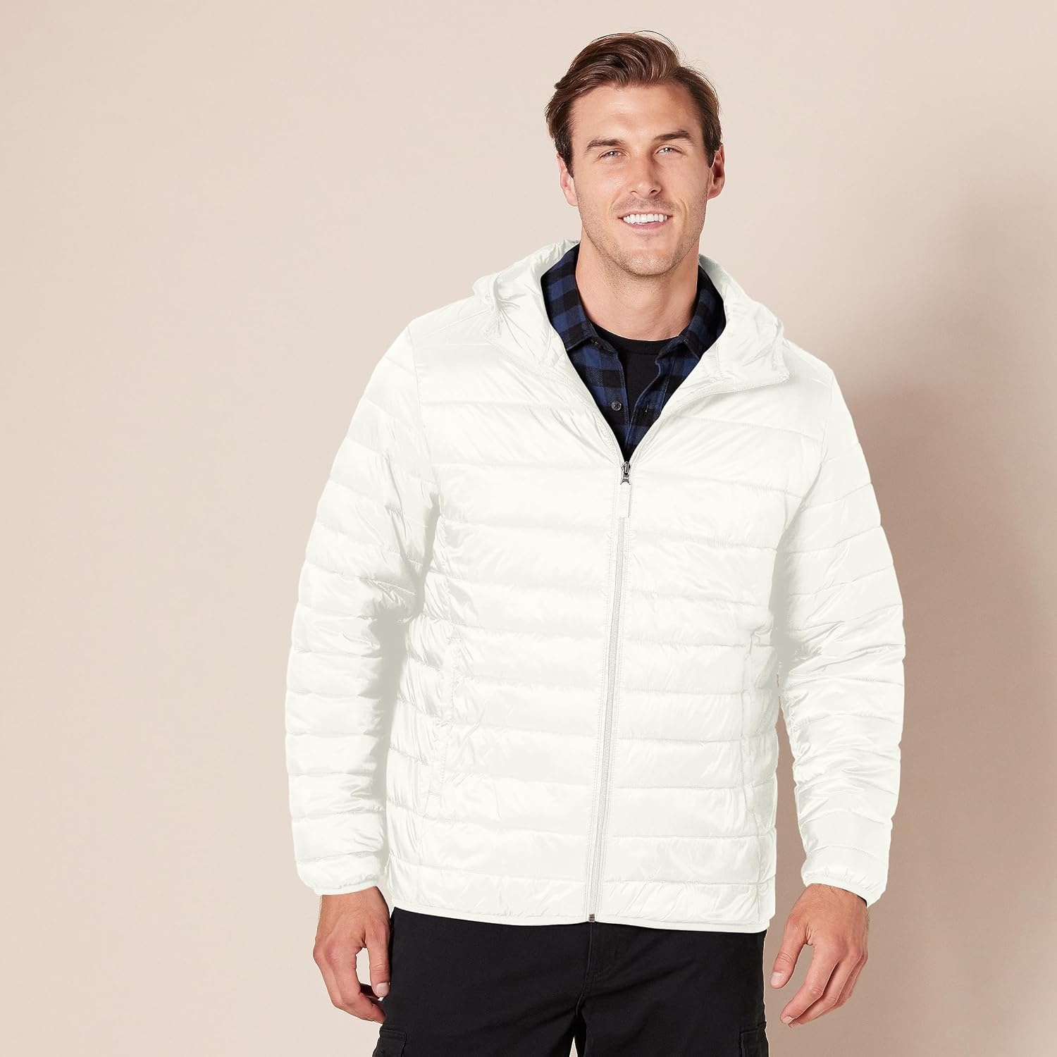 image:imageAmazon Essentials Mens Lightweight WaterResistant Packable Hooded Puffer JacketLight Beige