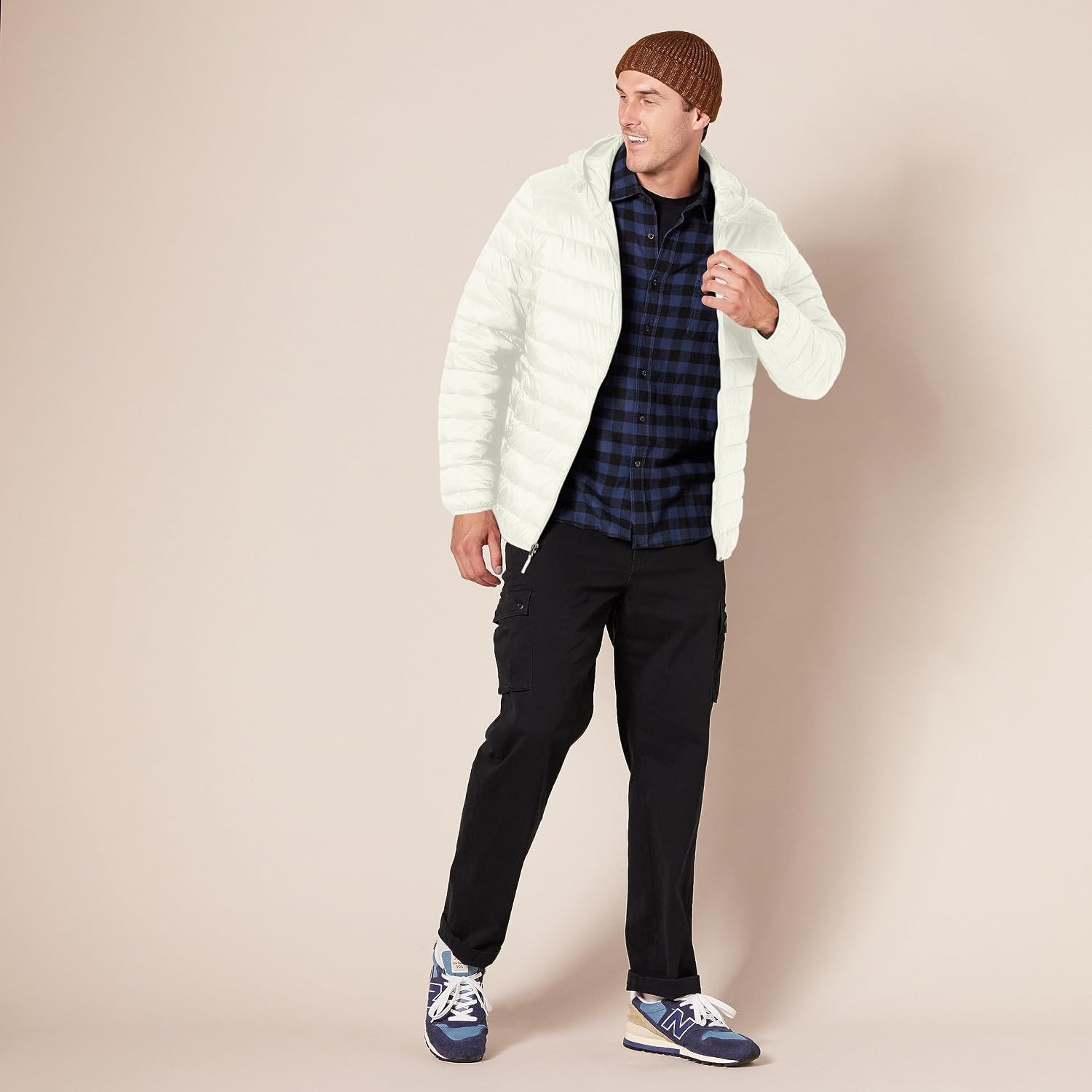 image:imageAmazon Essentials Mens Lightweight WaterResistant Packable Hooded Puffer JacketLight Beige