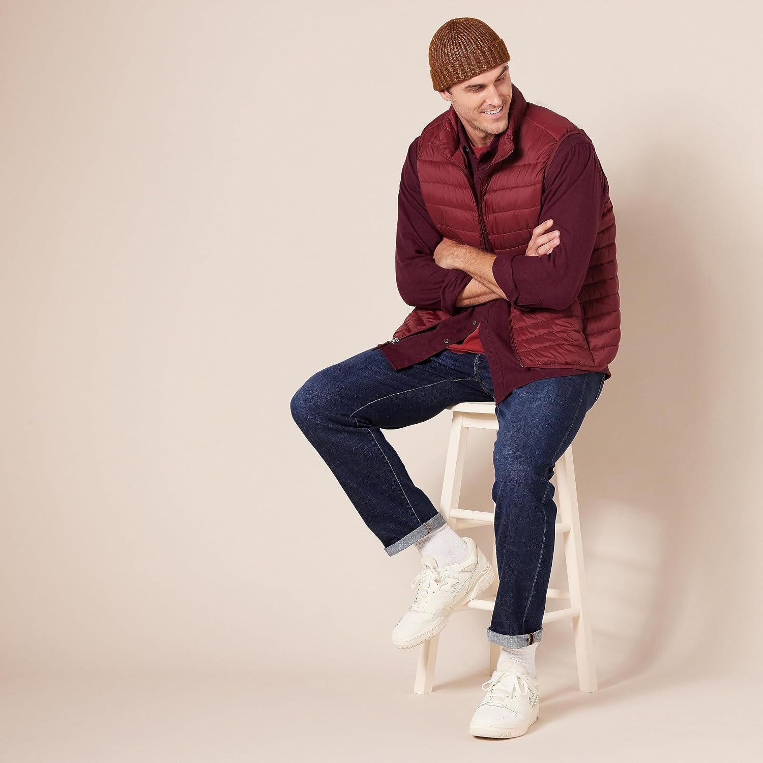 image:imageAmazon Essentials Mens Lightweight WaterResistant Packable Puffer VestDeep Red