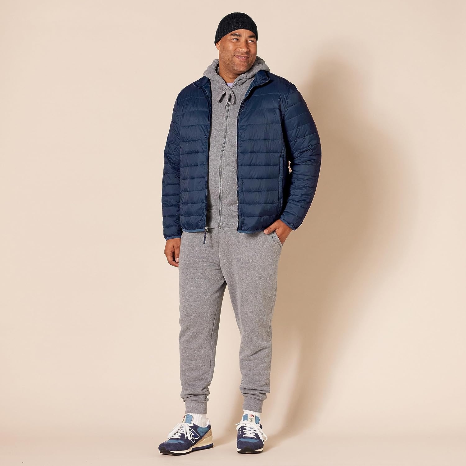 image:imageAmazon Essentials Mens Packable Lightweight WaterResistant Puffer Jacket Available in Big amp TallNavy