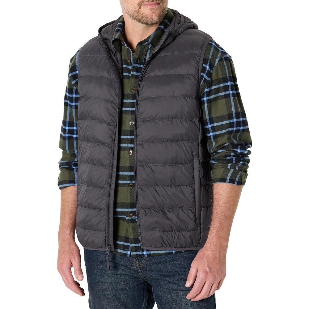 image:imageAmazon Essentials Mens RegularFit Lightweight WaterResistant Hooded Puffer VestCharcoal