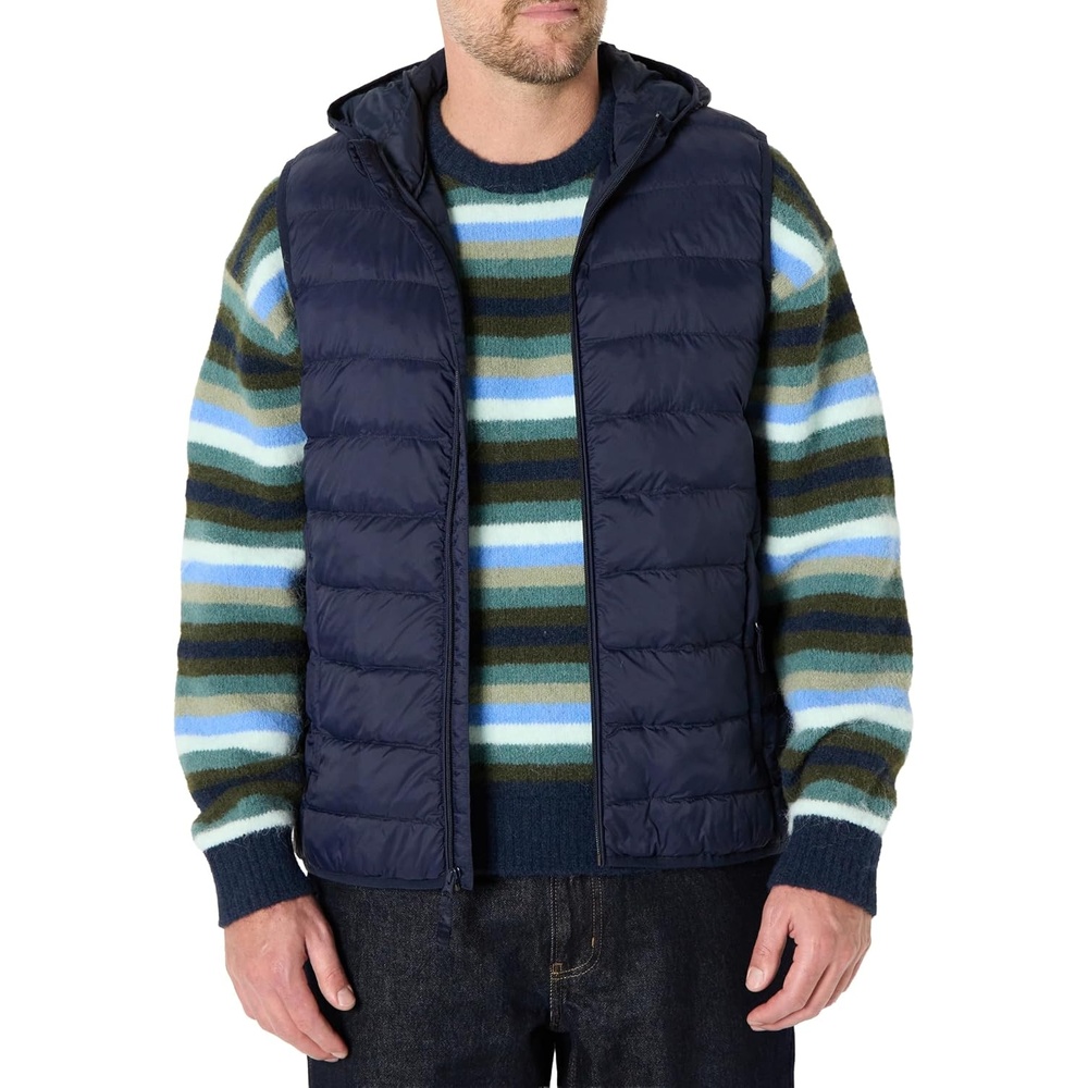 image:imageAmazon Essentials Mens RegularFit Lightweight WaterResistant Hooded Puffer VestNavy
