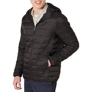 Amazon Essentials Men’s Lightweight Water-Resistant Packable Hooded Puffer Jacket(Black)