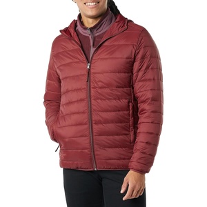 Amazon Essentials Men’s Lightweight Water-Resistant Packable Hooded Puffer Jacket(Dark Red)