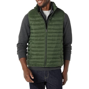 Amazon Essentials Men’s Lightweight Water-Resistant Packable Puffer Vest(Dark Olive)